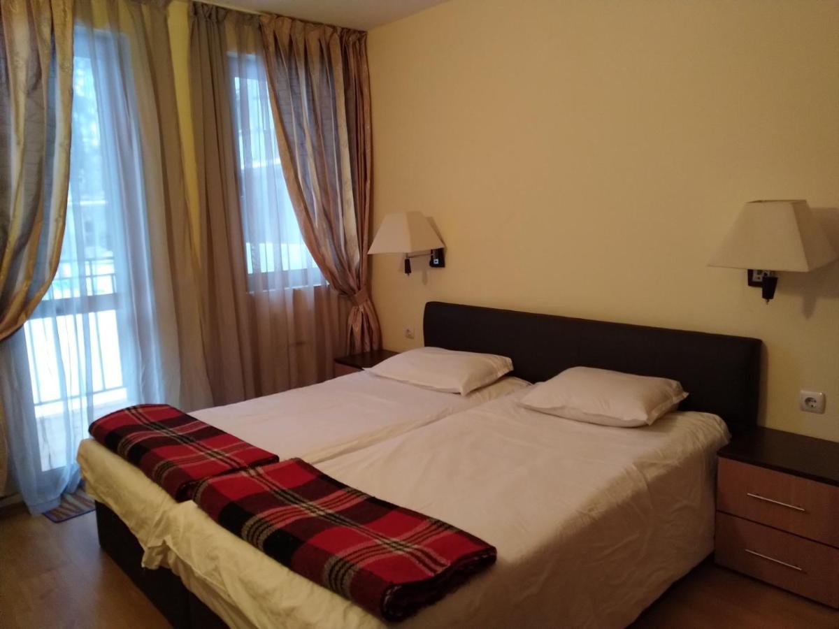 Pamporovo Apartment The Castle Екстер'єр фото